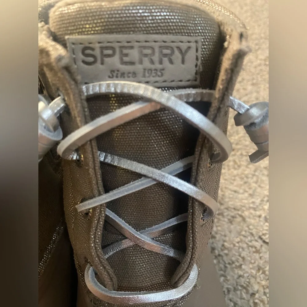Sperry NWT booties - Picture 3 of 10